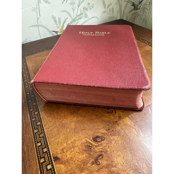 Holy Bible Revised Standard Version Concordance World Publishing Company 1962 - Picture 3 of 14